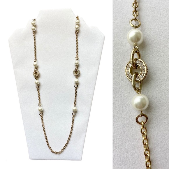 BANANA REPUBLIC Necklace